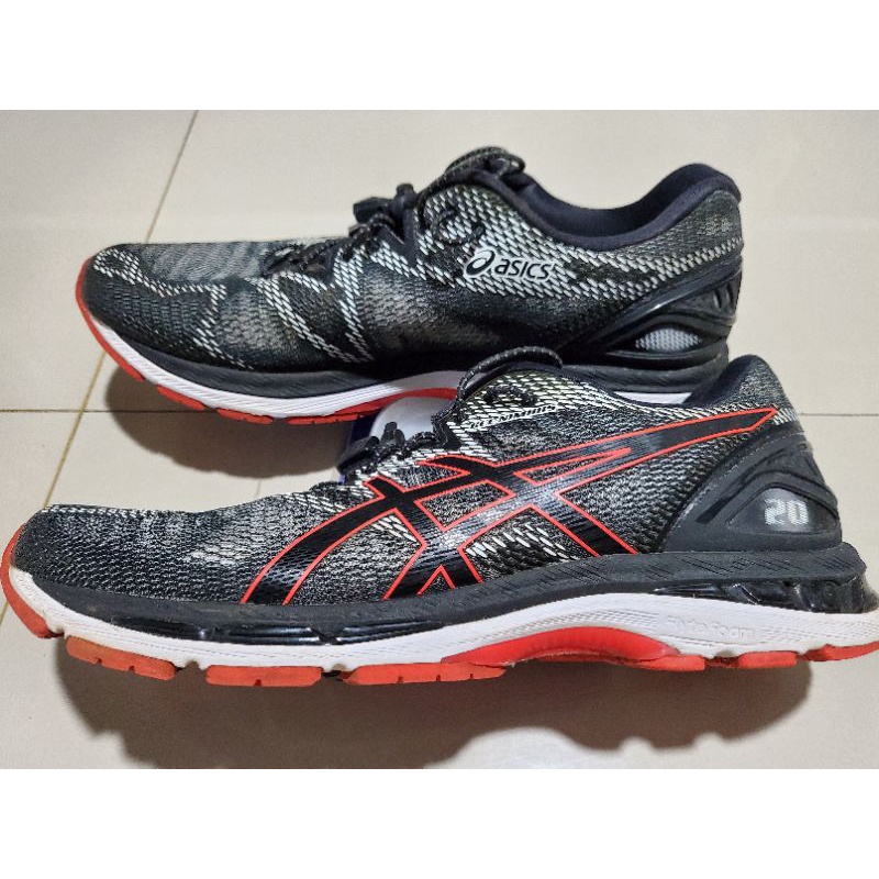 Sepatu ASICS Gel Nimbus 20 black red white preloved