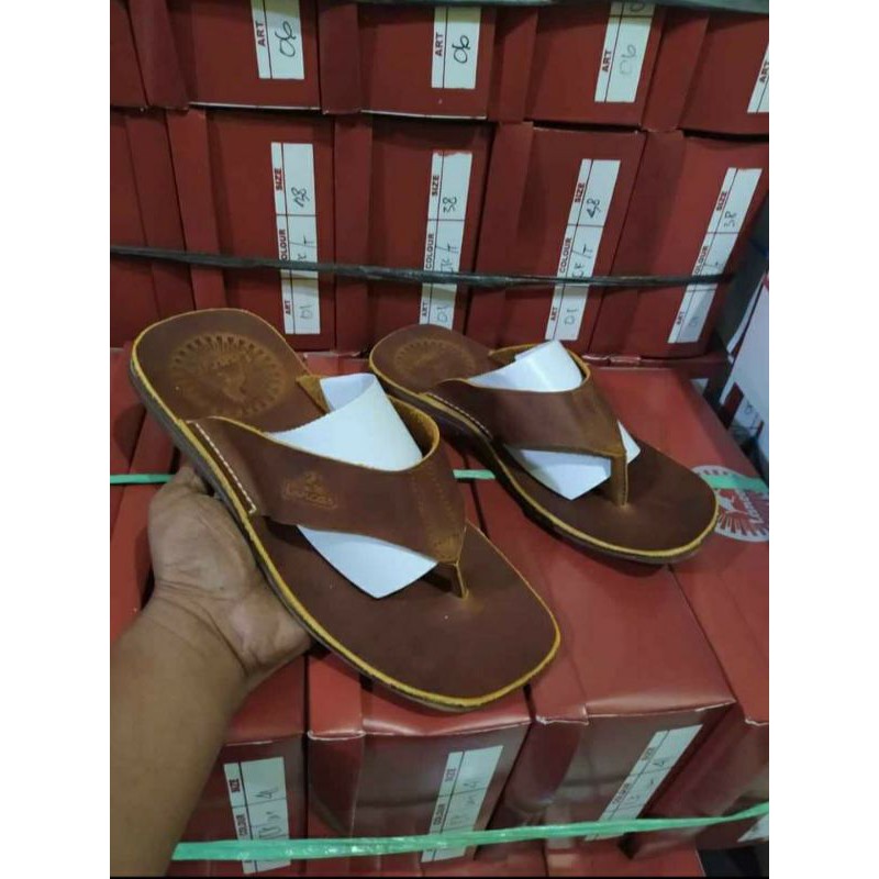 sandal pria full kulit sampai alasnya