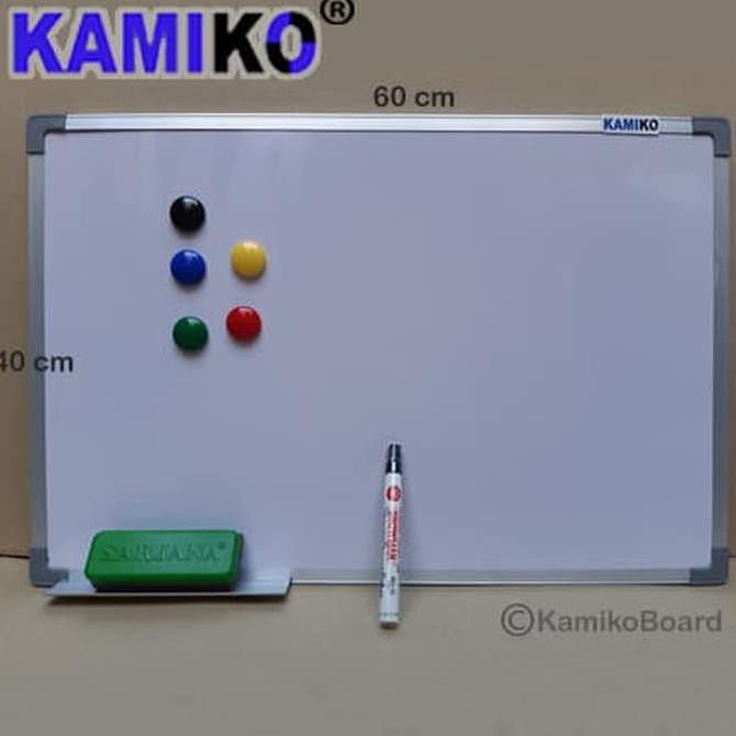 

Whiteboard Kamiko 40 x 60 cm Gantung - Spidol Hitam - Magnet - Hapusan AP163