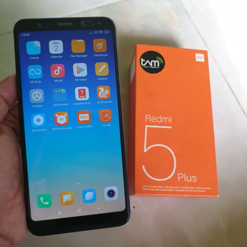 Xiaomi Redmi 5 plus 4/64 Ram 4gb Rom 64gb second berkualitas