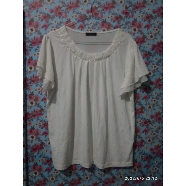 Blouse Atasan Wanita Korea Style Putih Polos