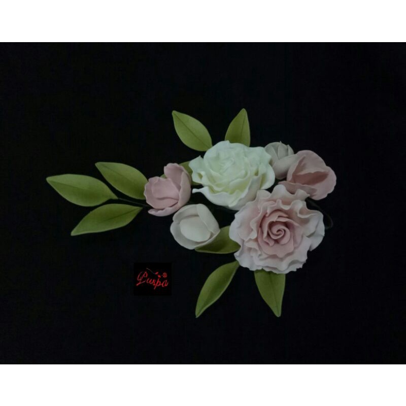 

(453/PRRCOM1) Gumpaste Flower Sugar Flower/Bunga Gumpaste Rose