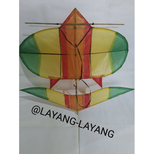LAYANG-LAYANG BAPANGAN