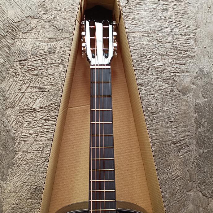 Gitar Akustik Kapok Original (Hitam)