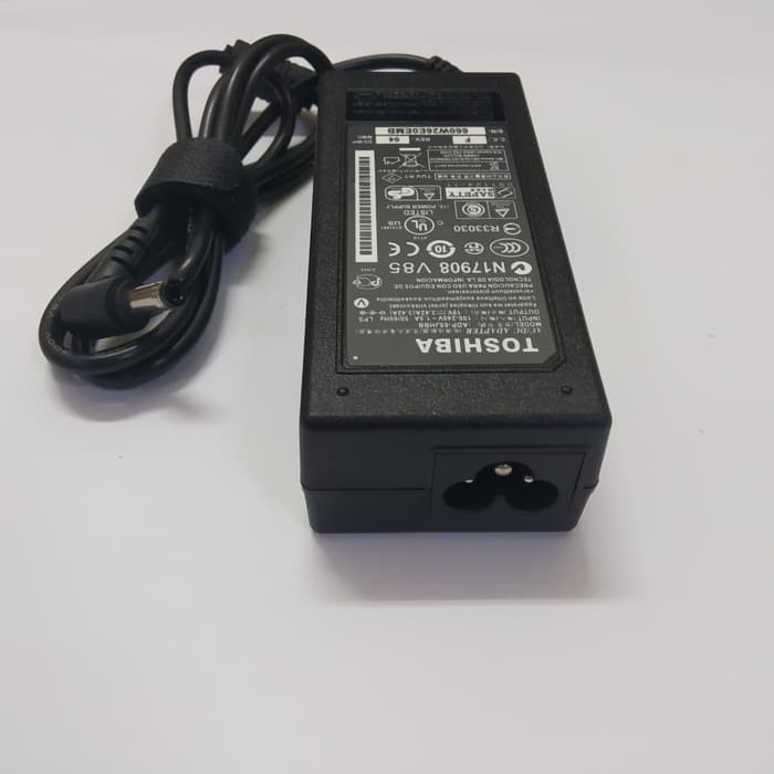 Adaptor Original Laptop Toshiba C800 C800D C840D L840 R700 19V-2.37A