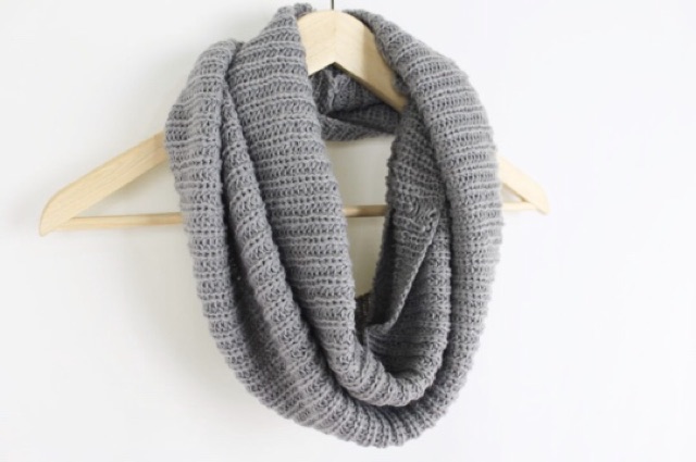 IMPORT MOLLAD Scarf Infinity ring Syal rajut wool pria atau wanita Infinity Scarf Winter