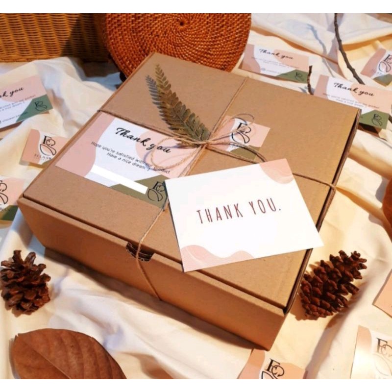 

Gift Box / Hampers Box