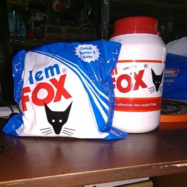 

Lem Fox (Putih)