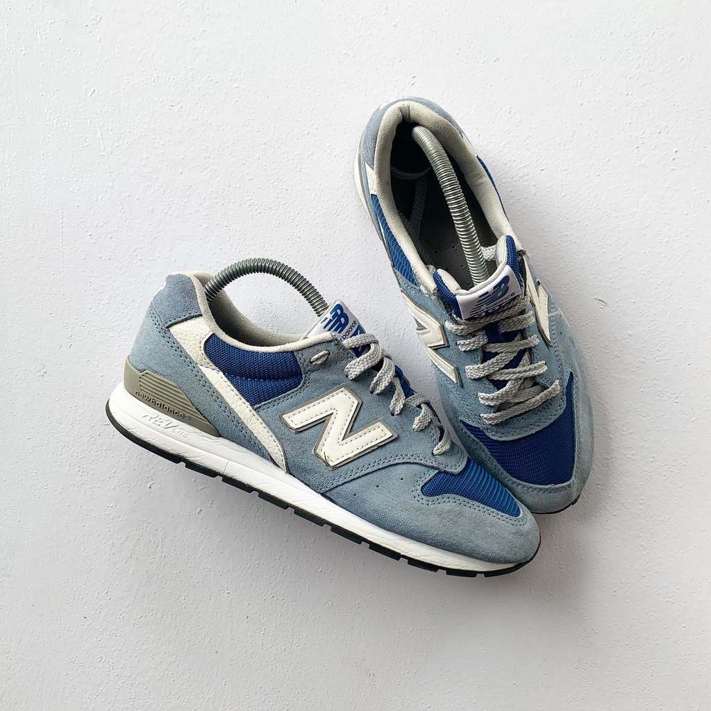 SEPATU NEW BALANCE 996 REFLECTIVE SIZE 40 | SECOND BRANDED