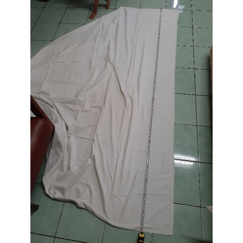 Duvet Cover Motif Garis Polos dan Kotak Putih ex Hotel