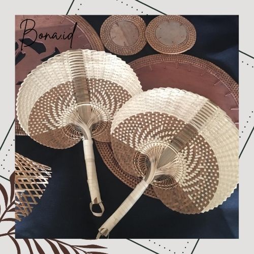 Kipas Anyaman Lontar Bali