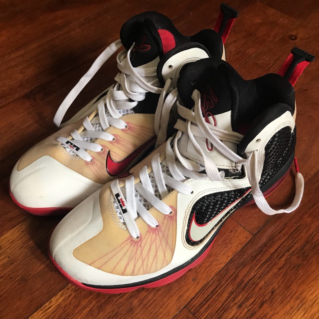 (PRELOVED) NIKE LEBRON JAMES shoes