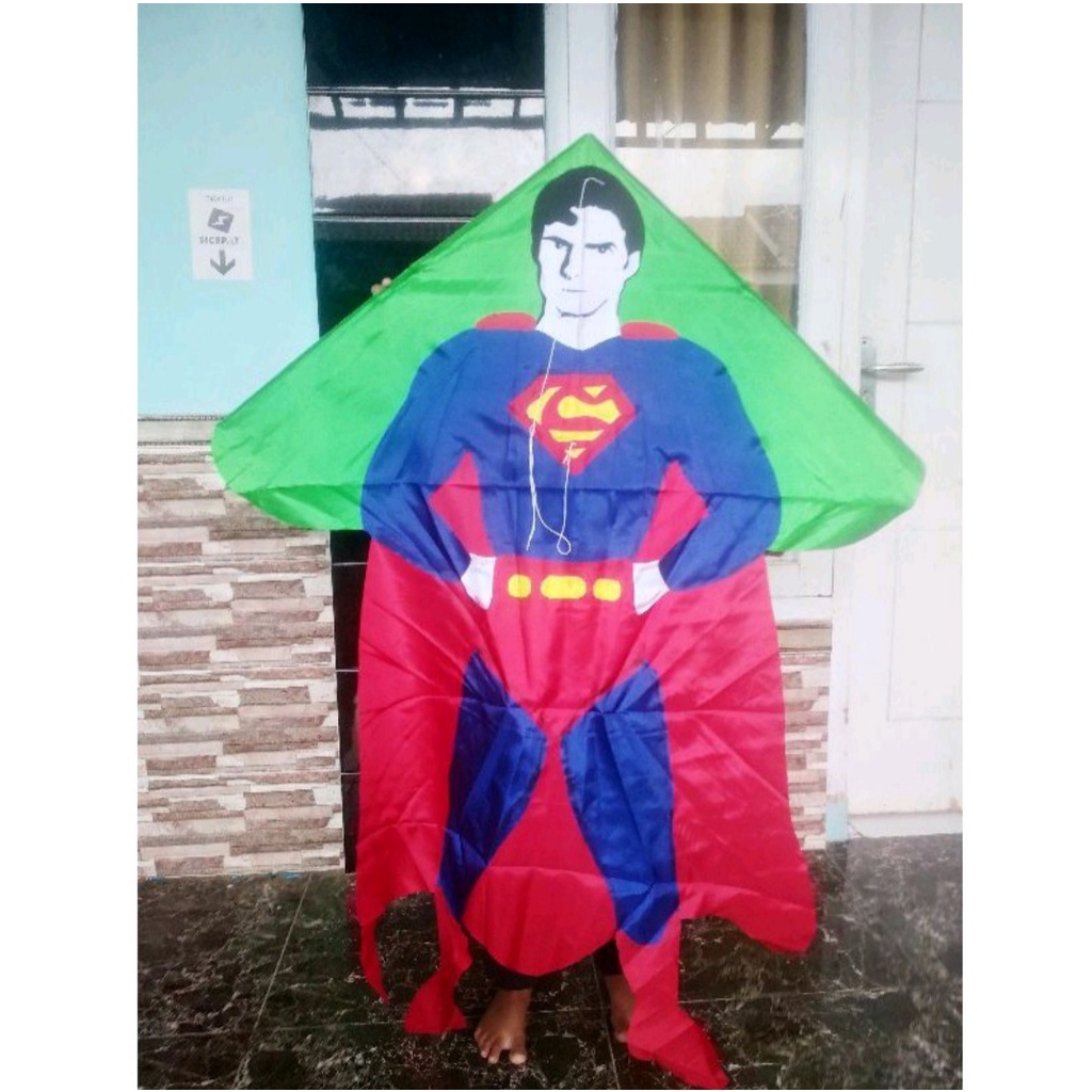 layangan superman  / layangan hias superman jumbo / layangan kain superman jumbo