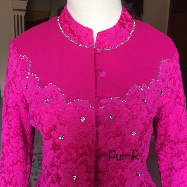 Preloved Kebaya Pink Fanta