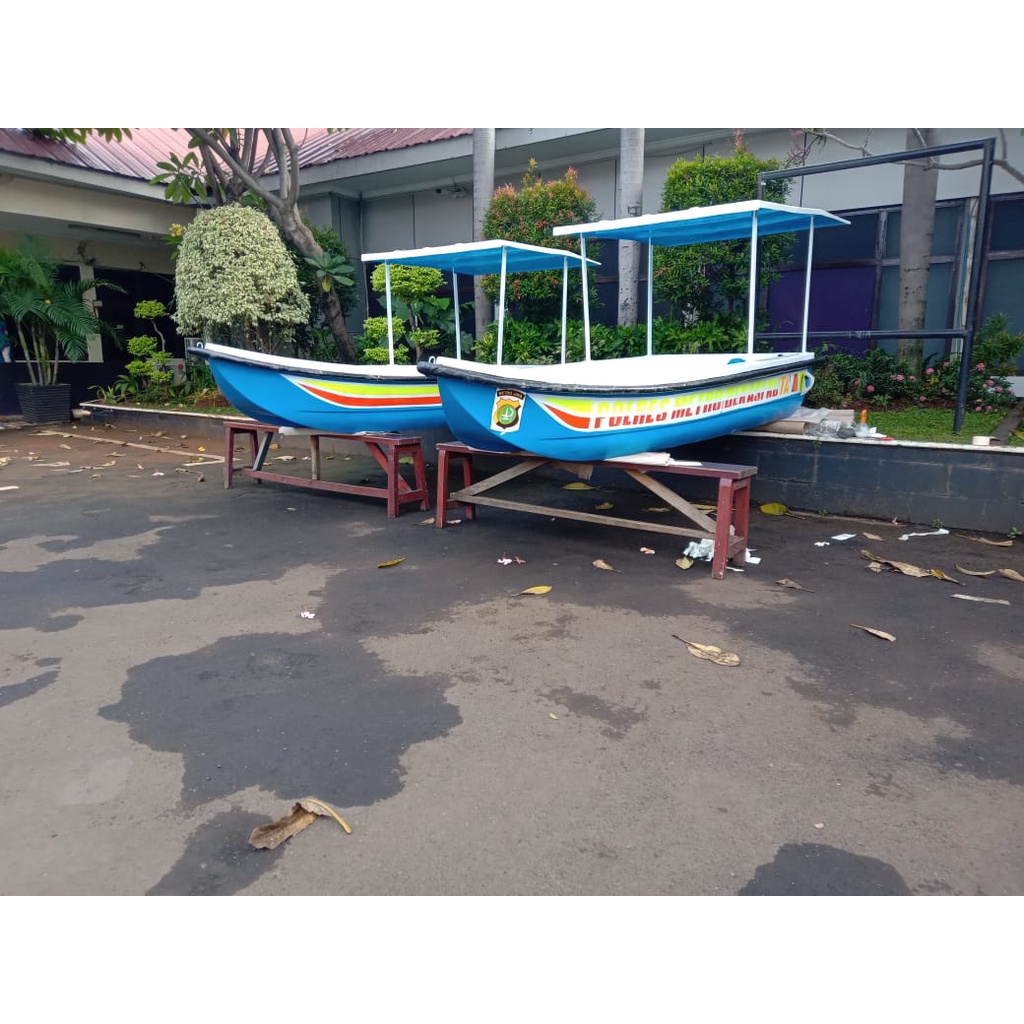 perahu air paling murah,perahu dayung,perahu fiber,wahana air paling murah