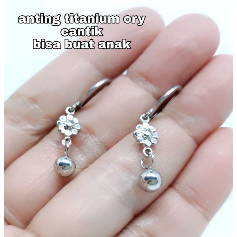 anting titanium anti karat bisa buat anak anak / hoop earrings titanium