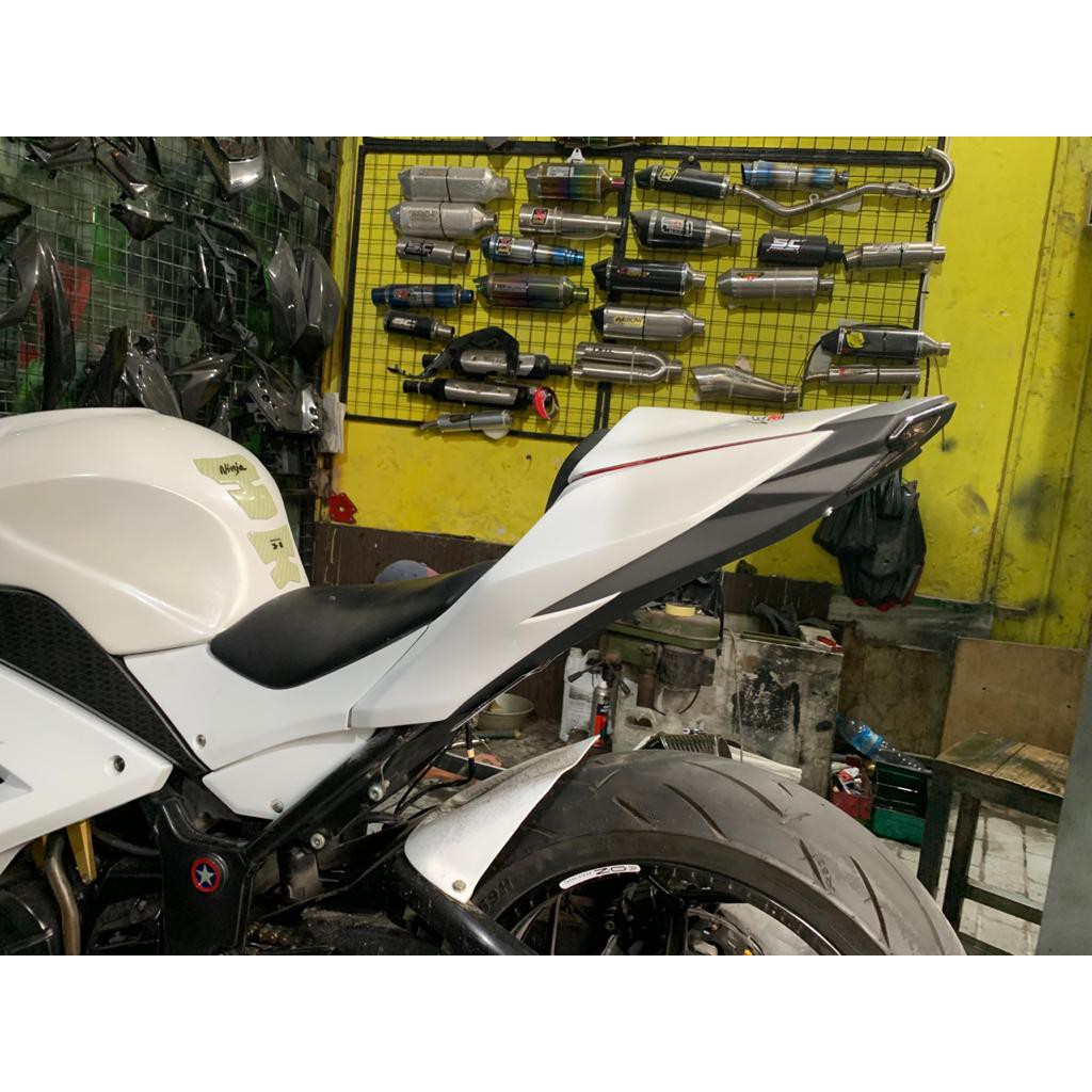 body belakang tail ninja 250 fi old cutom model zx