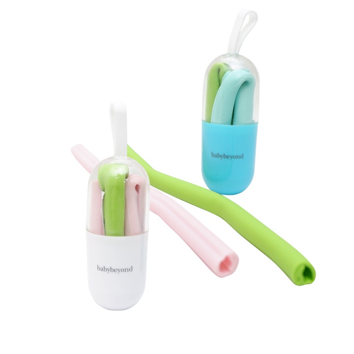 BABY BEYOND SILICONE SNAP &amp; FLIP SOFT STRAW ISI 2 PCS ( RANDOM )