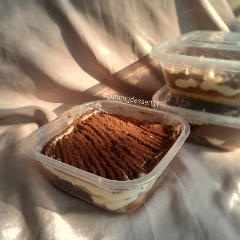 

Dessert Box Tiramisu Termurah by Yummy Dessert