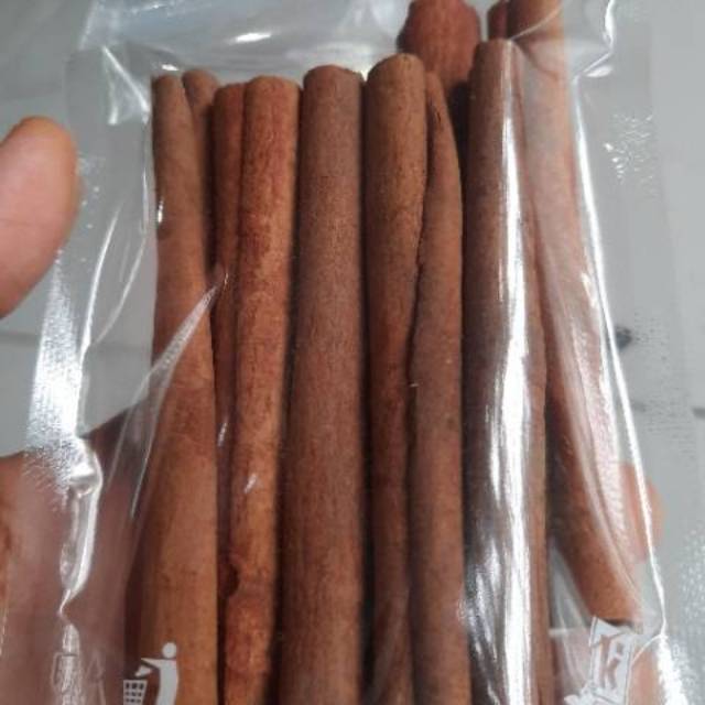 

Kayu Manis atau Cinnamon (100 Gr)