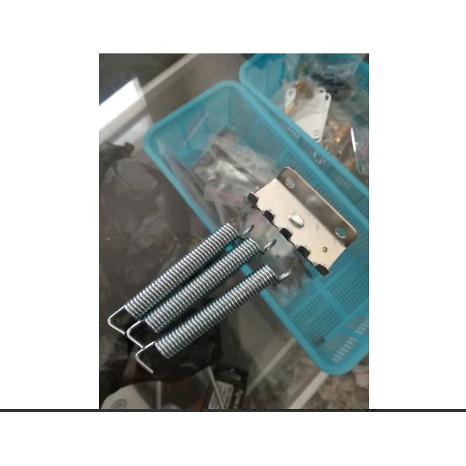 Springs Tremolo gitar