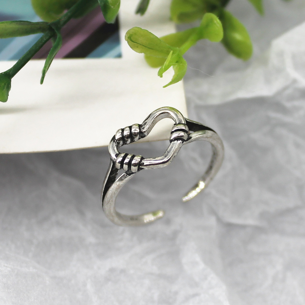 Fashion Simple  Hollowed-out Heart Rings / Silver Color Adjustable Open Rings  / Ladies Smooth Fine Thin  Finger Ring