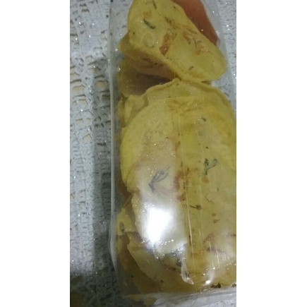 

peyek udang tipis