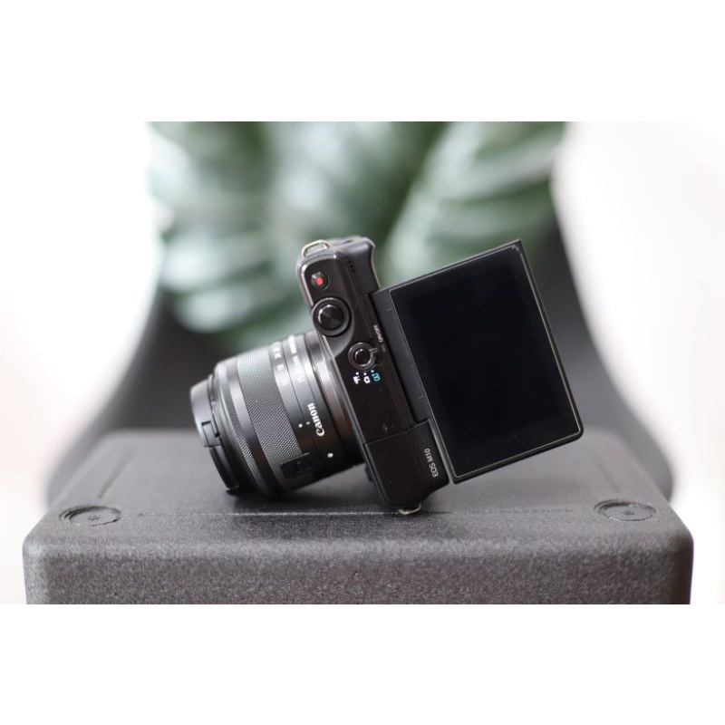 Canon eos m10 mulus seperti baru-1