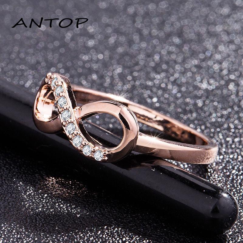 Cincin Desain Angka 8 Bahan Metal Hias Kristal / Berlian / Zircon Gaya Mewah / Simple Untuk Wanita