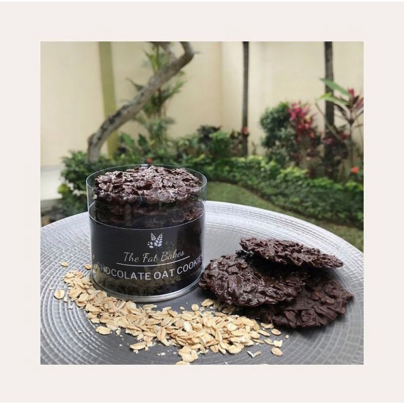 

Chocolate Oat Cookies