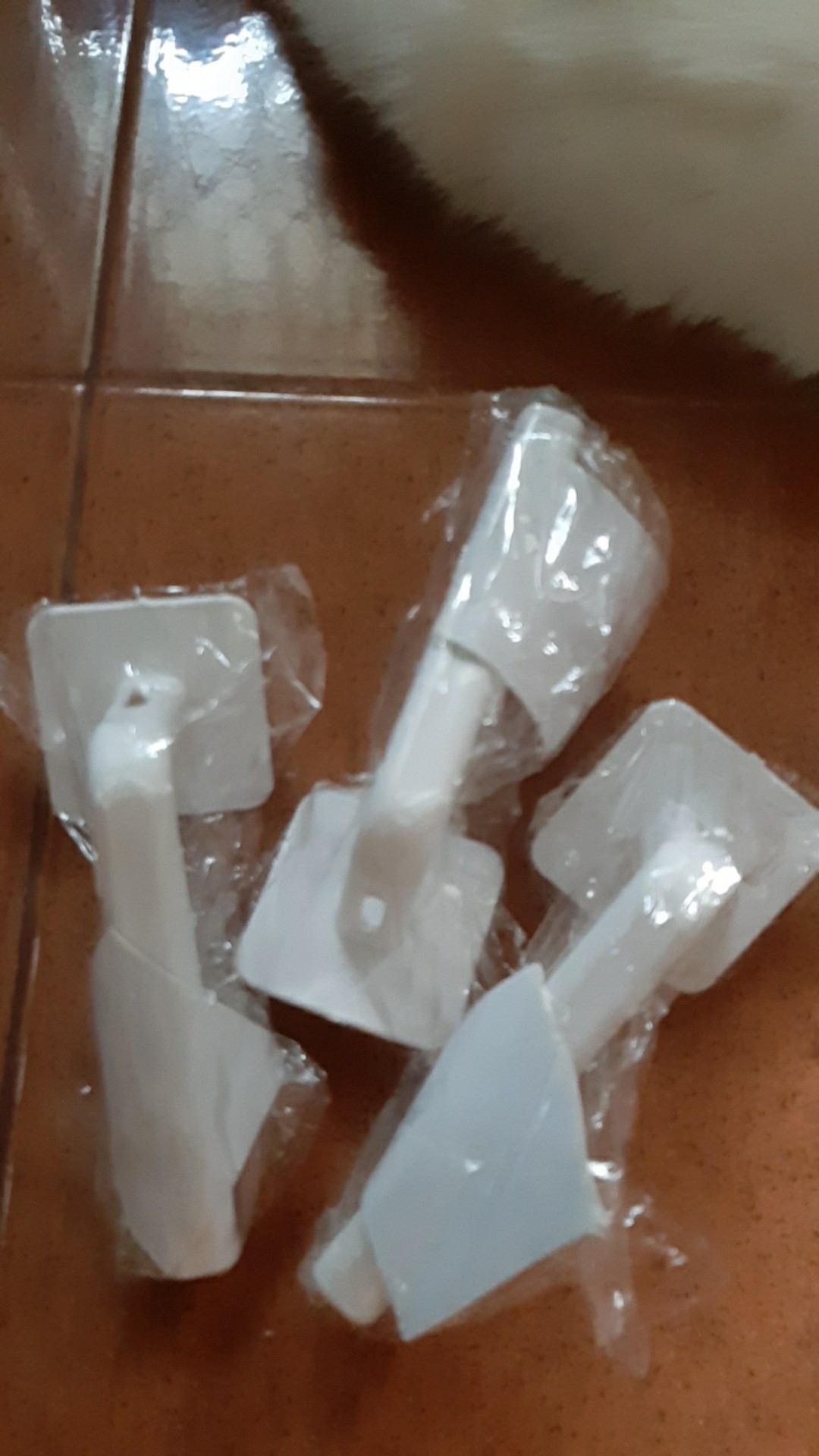 Ha57 Gantungan Tisu Gulung Serbaguna Gantungan Jaket Gantungan Sepatu Alat Dapur Baju Pakaian