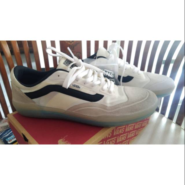 VANS AVE PRO BLANC DE BLANC BLACK