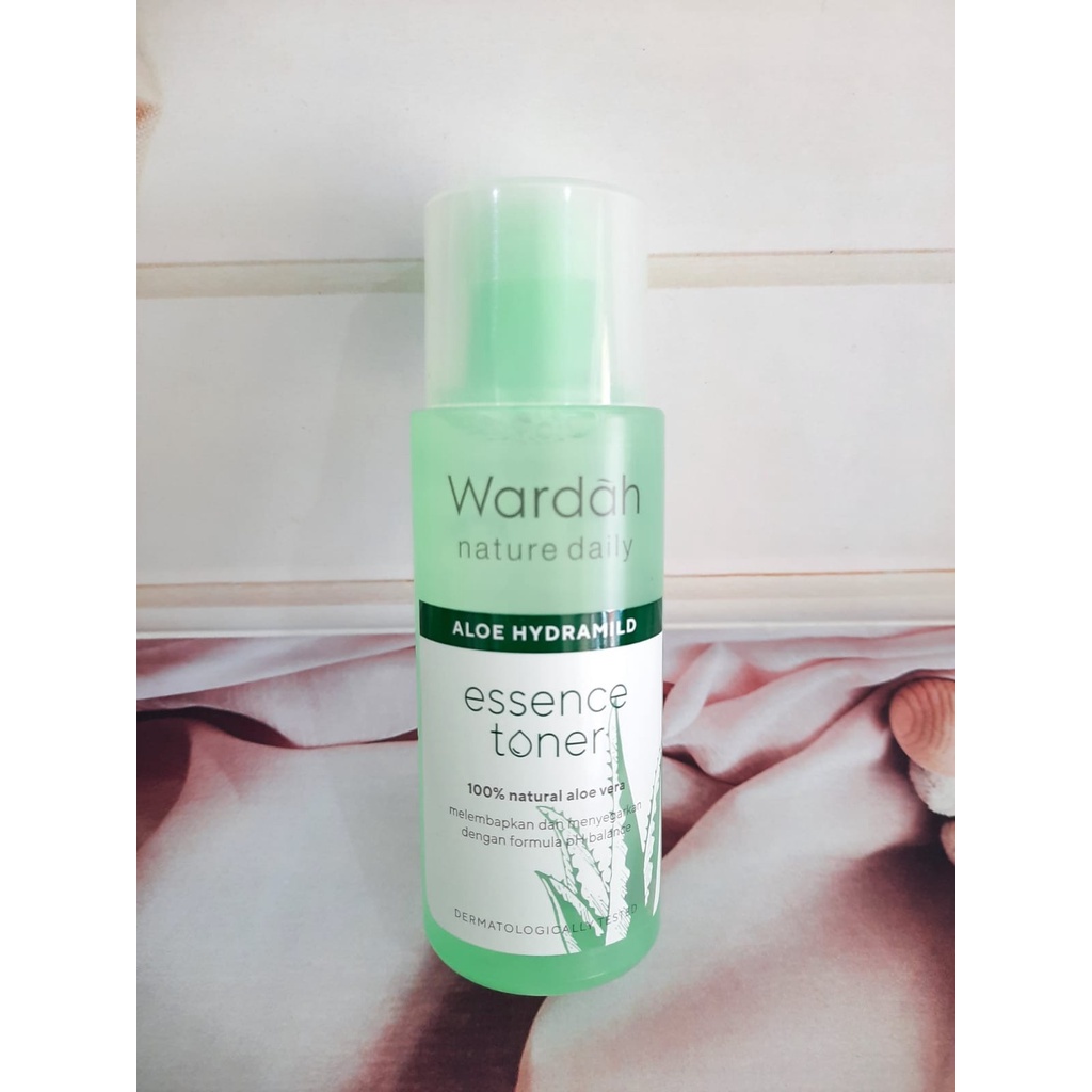 Wardah Nature Daily Aloe Hydramild Essence Toner 100ml