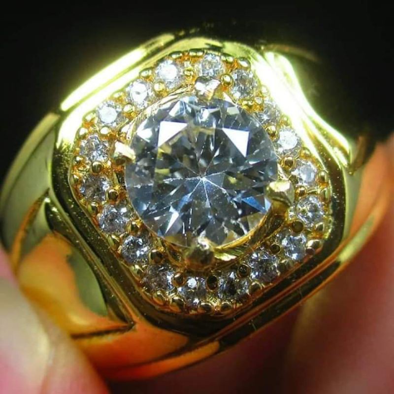 batu moissanite siap pakai