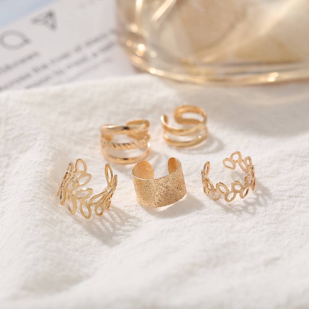 Fashion Personalized Multilayer Ear Clip Earrings Set Gold Hollow Leaves Earring for Women Accessories Jewelry Gift