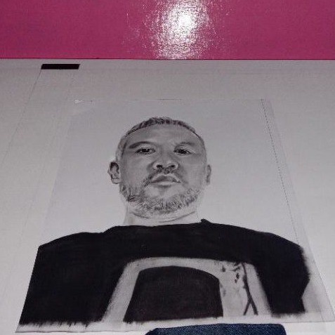 

lukisan wajah pensil ukuran ukuran 10r jumbo