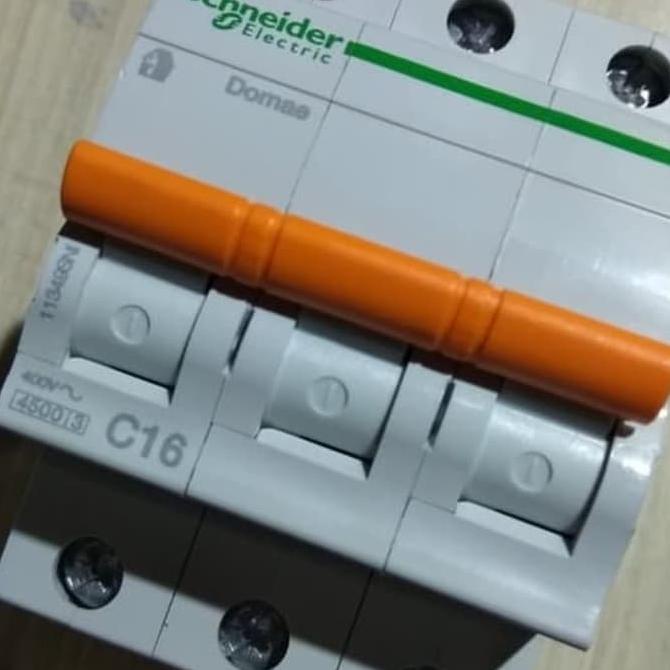 mcb 16A 3 phase SCHNEIDER