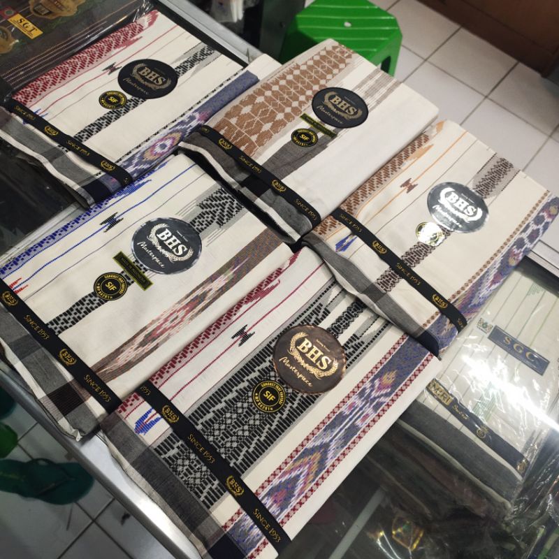 Sarung Tenun BHS Masterpiece Gold SIF Sutera 50% Mercerized