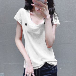 Kaos T Shirt Wanita Lengan Pendek Dengan Kerah V Neck Dan Kaos T Shirt Wanita Lengan Pendek Dengan Kerah V Neck Dan