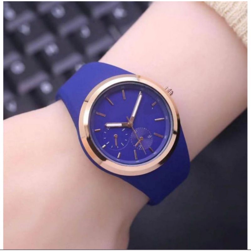 (Grosir)Jam Tangan Wanita Fashion Gues Tanggal Aktif Strap Rubber/Karet(Terima Cod)