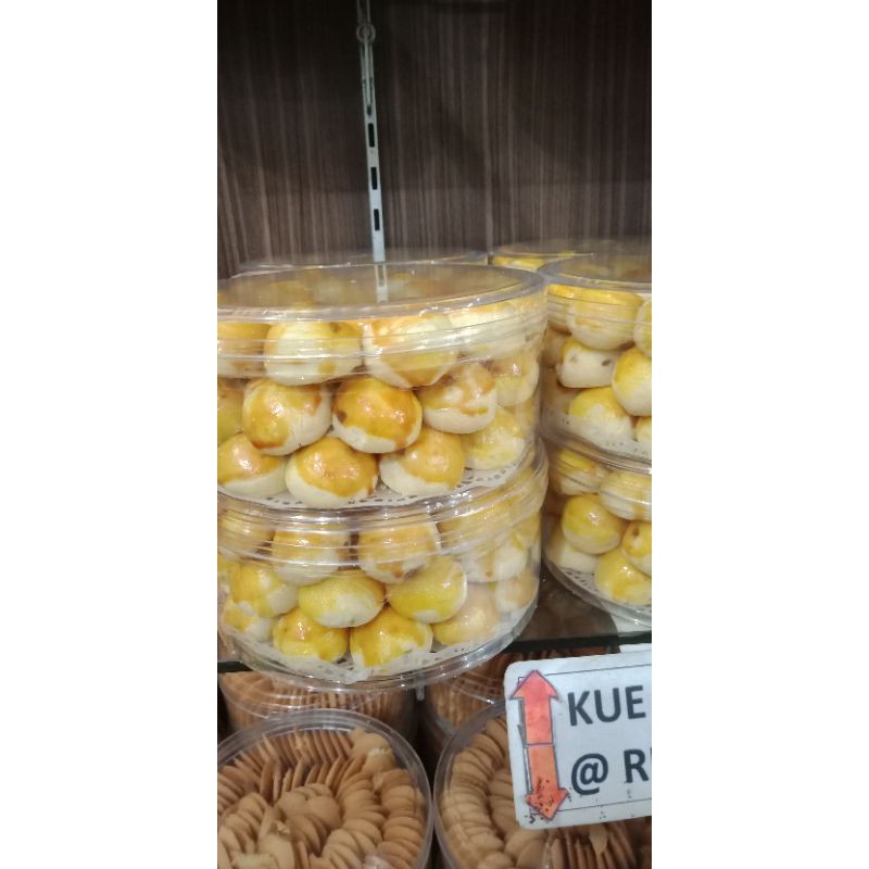 

KUE KERING NASTAR