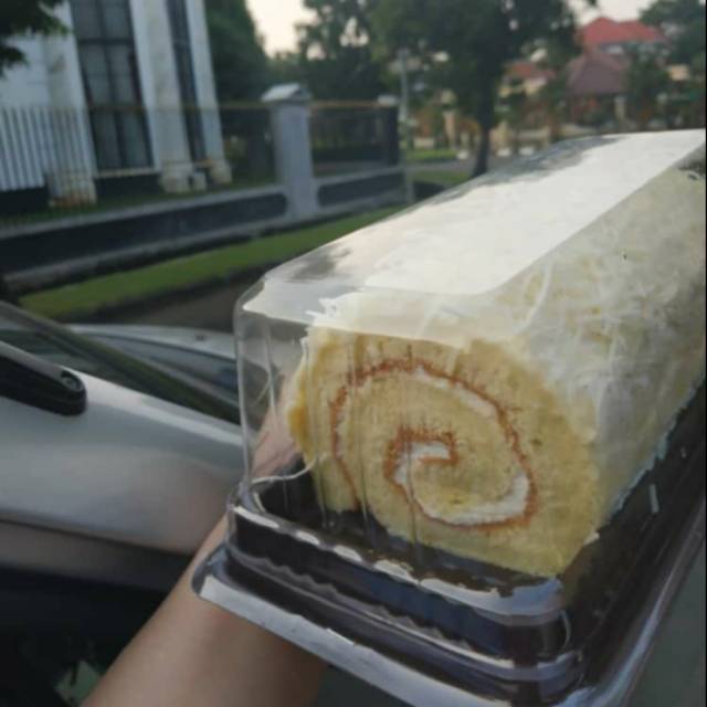 

Bolu Gulung Fluffy Lembut Banget Aneka Topping