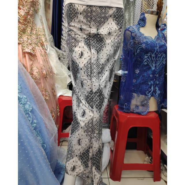 Rok batik prada wiron silver