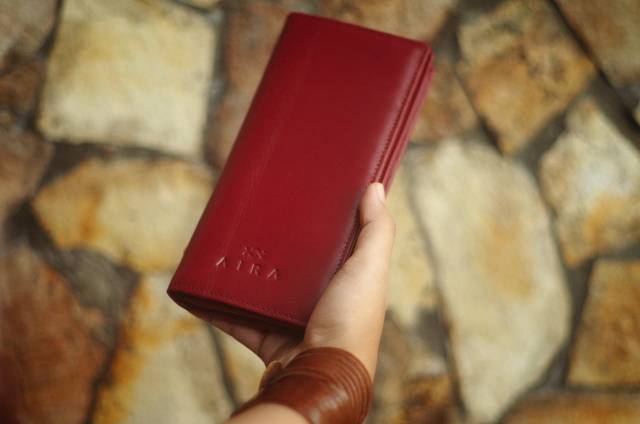 Aira Dompet Kulit Asli Unisex 30 Slot Kartu