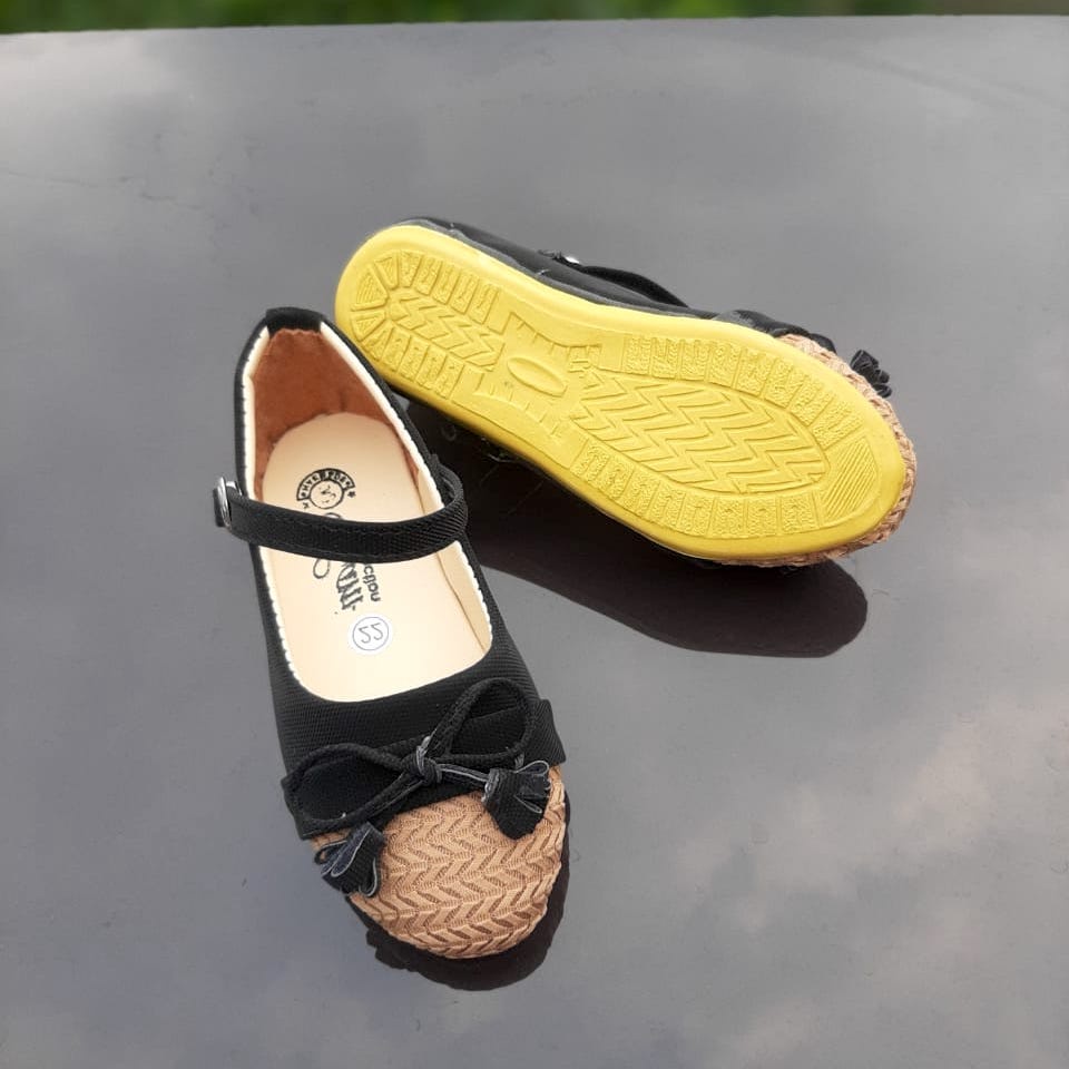 SBA03 22-25 Sepatu Balet, Flatshoes Anak Perempuan Umur 1 2 3 tahun - Motif Pita Rajut