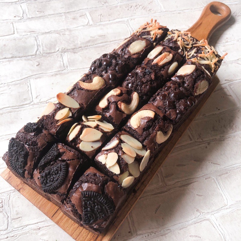 

FUDGY Brownies MIX 6 TOPPING 22x10cm