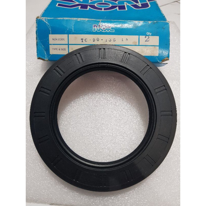 

Oil Seal Tc 90×135×15mm Nok