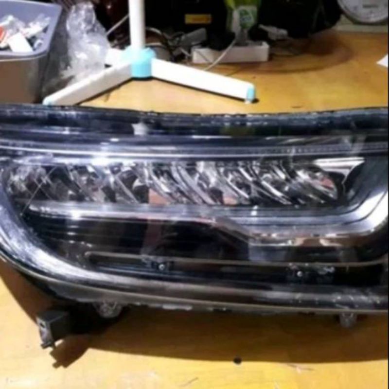 Headlamp Honda CRV Turbo frestige