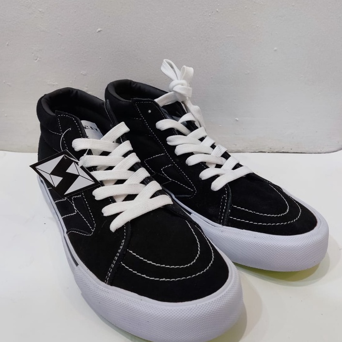 SAINT BARKLEY MIDLOTHIAN HIGH CLASSIC BLACK