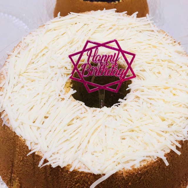 

CHIFFON BIRTHDAY CAKE // PANDAN CHEESE + TOPPER + LILIN + PISAU PLASTIK